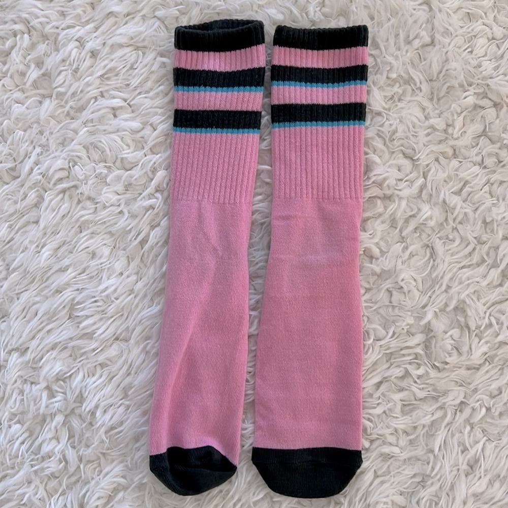 FRIENDS Long Socks - Picture 7 of 9